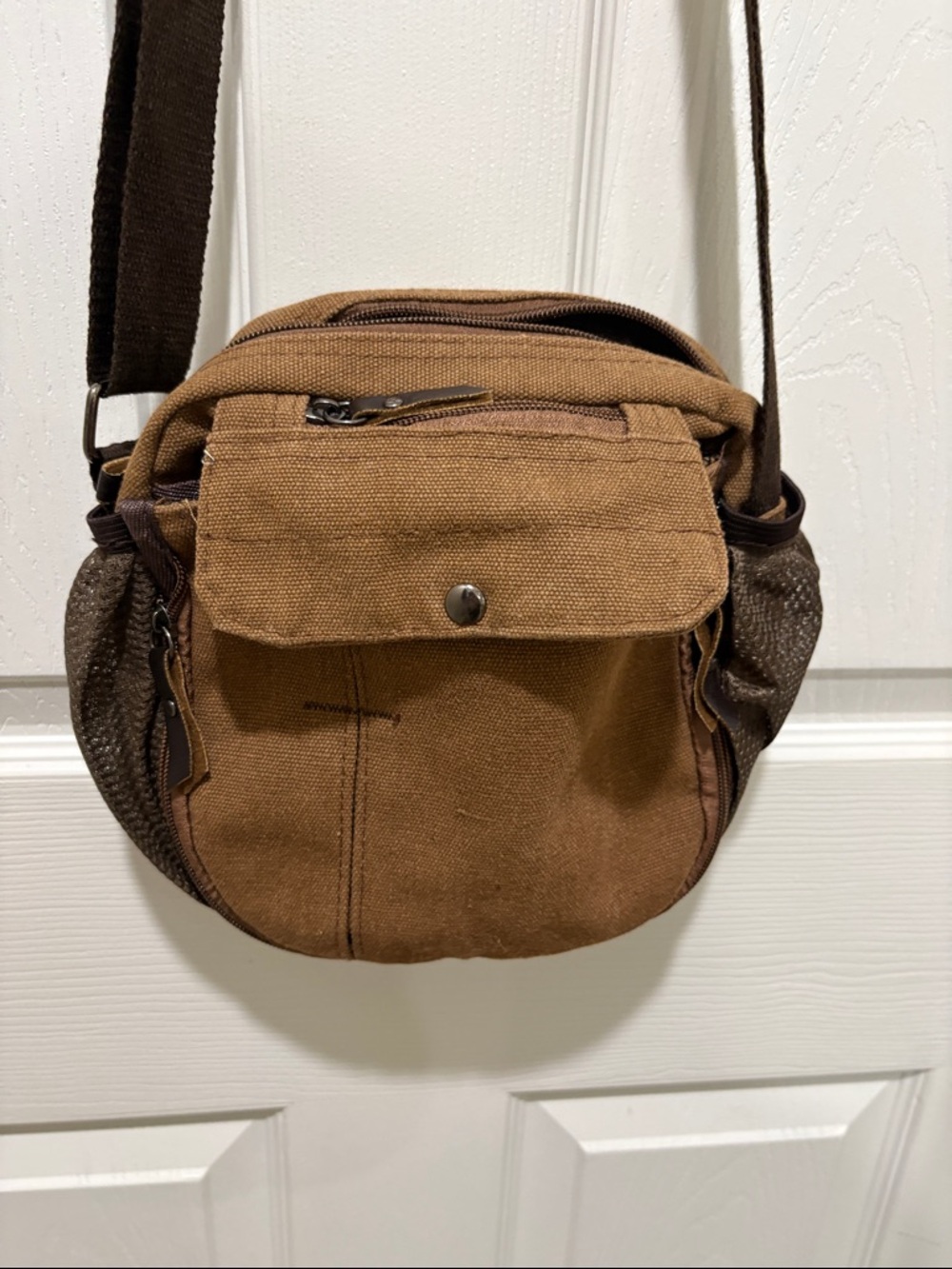 Source Unknown Brown Canvas Crossbody Bag with Dark Brown Strap - Picture 7 of 10